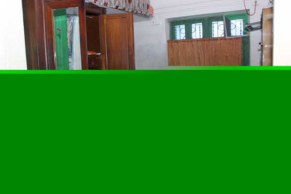 robbers took sim cards but not mobiles during robbery