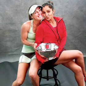 sania furiously replies against her critics on rajiv khel ratna issue