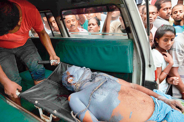 retired government staff and family members murdered by robbers after robbery