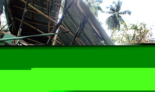 প্রধান শিক্ষকের বিরুদ্ধে দুর্নীতির অভিযোগ গোসাবায়