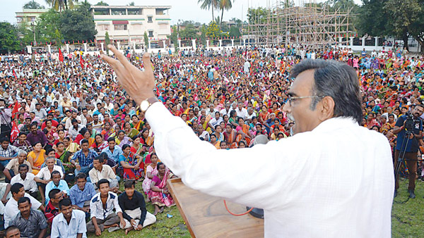 ভরা সভায় একসঙ্গে চলার ডাক সূর্যকান্তের