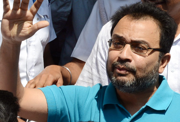 Court slams CBI on Saradha Investigation