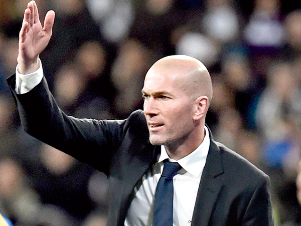 Zinedine Zidane starts well with 5-0 win in first match since replacing Rafael Benítez