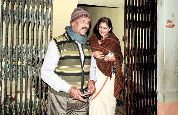 Roopa Gangopadhyay paid visit to Dudh Kumar Mondal, speculation mounted