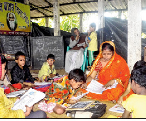 শিক্ষার জোরেই দারিদ্র জয়ের মন্ত্র হরেন্দ্রনাথবাবুর