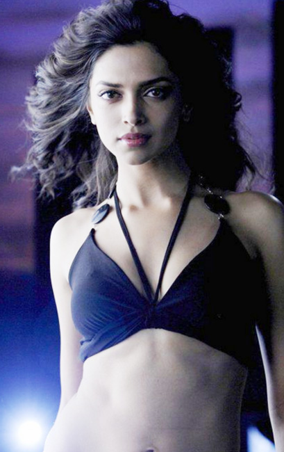 আপাতত ‘ছপাক’-এর প্রচারে ব্যস্ত রয়েছেন নায়িকা।