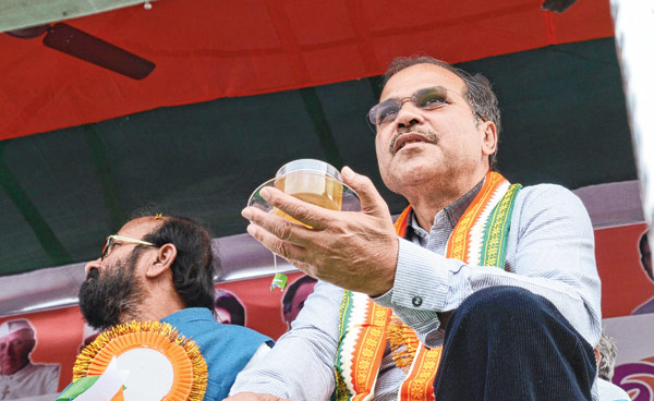 টাকা খরচের হিসেব দেব জনগণকে, পাল্টা অধীরের
