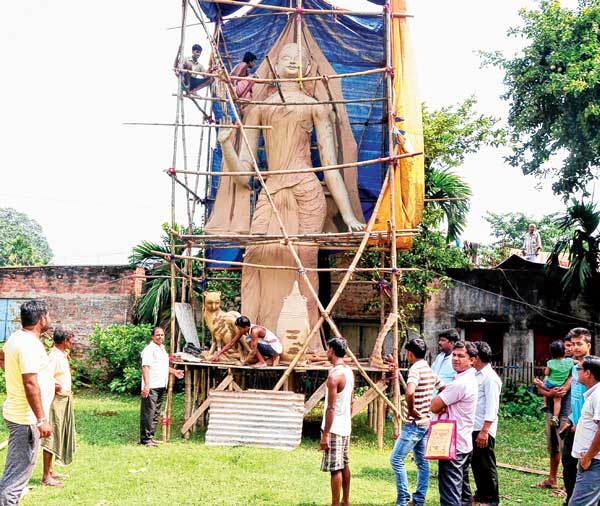 'Cholo paltai' club building 42 feet Lakshmi idol