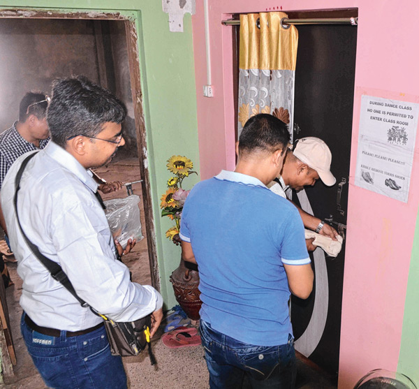 investigation under pressure from public opinion