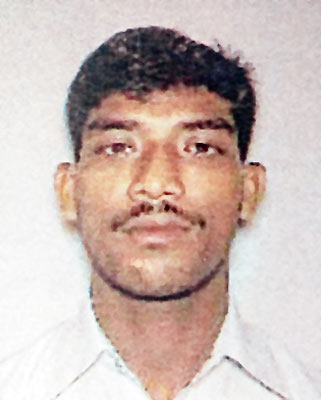 Youth's hanging body found at basirhat