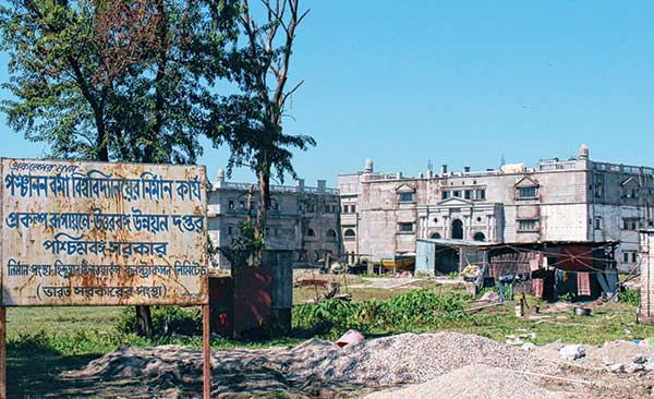 the vice-chancellor is absent, controversy in the university campus