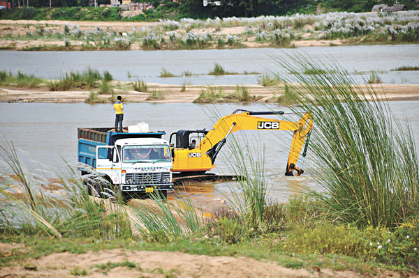 No rules against sand smuggling, conflict arise