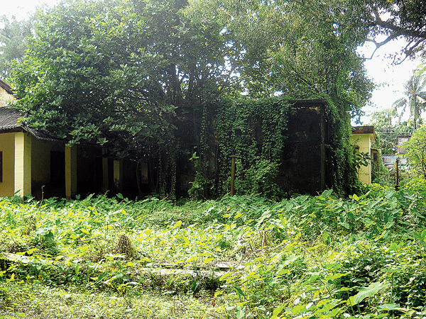 poor condition of housing, health workers are scared of living in it