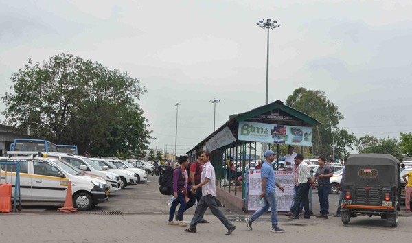 Car drop Parking fee is went up at NJP