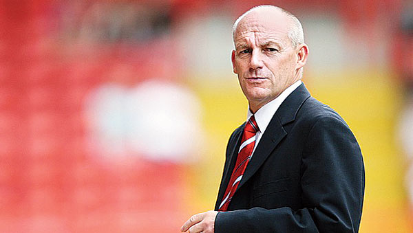 Kerala coach think, ISL will not run well with the ex-players