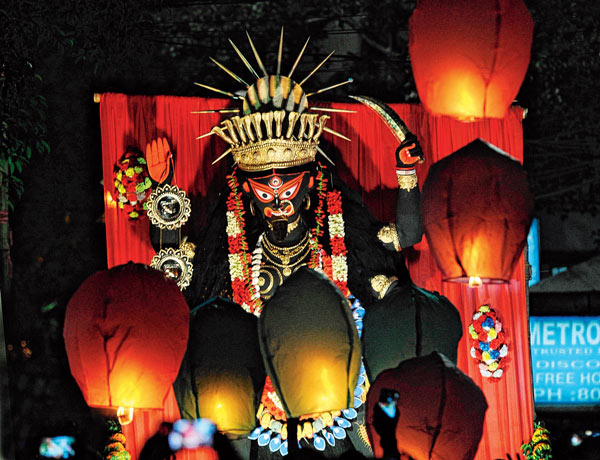 Sky Lanterns Getting more Popular in Diwali