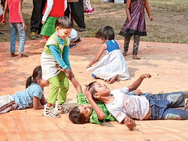 Books, Clothes have been distributed to the Street Childs on Children's Day