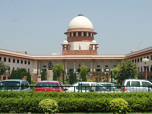 Supreme Court denies to stay Currency Ban, But asks for affidavit from govt dgtl