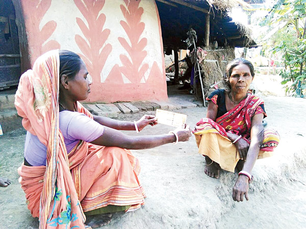 এমন নোট ভাঙানোই এখন চিন্তা সব ঘরে। — নিজস্ব চিত্র