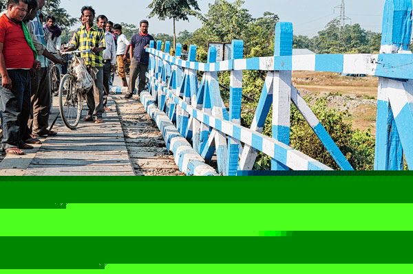 ATM car could not reach the kiosk due to poor bridge condition  
