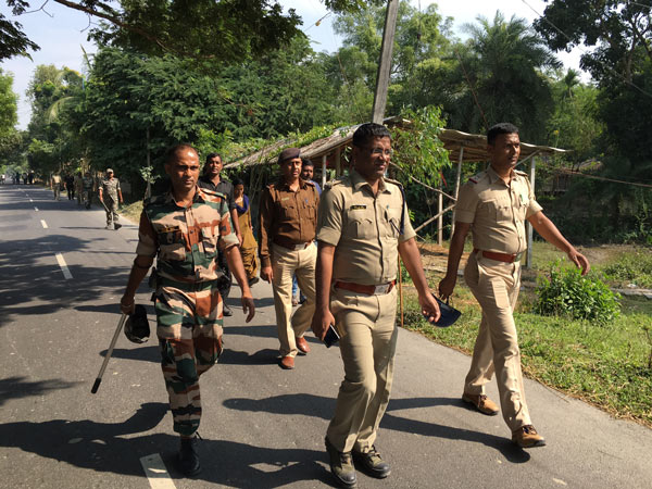 চলছে পুলিশি টহল। নিজস্ব চিত্র।