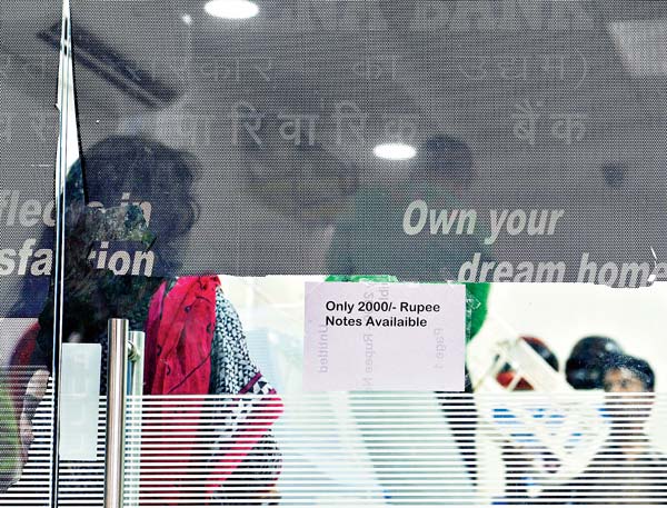 No congestion in banks for 2000 rs notes