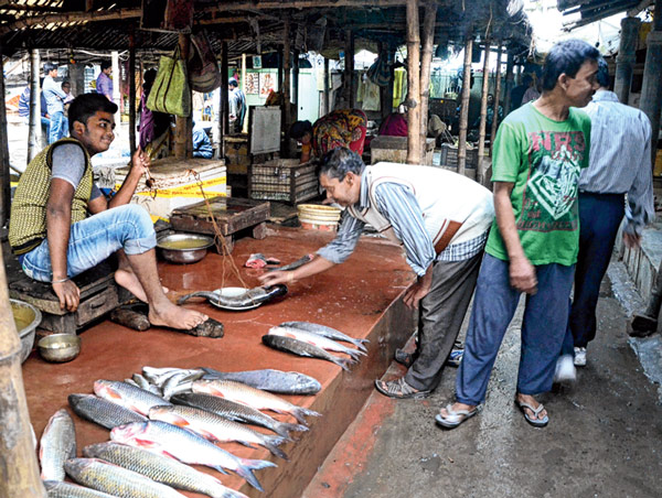 Market price of day to day food items increasing in the days of demonetization