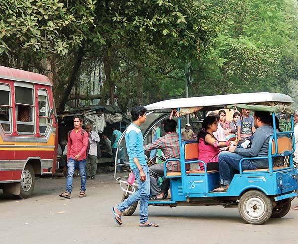 Bus union is not satisfied with the new route made for Toto in Asansol
