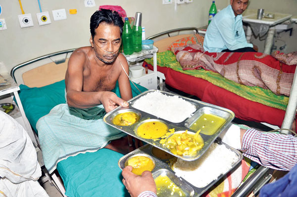 Patient is getting milk, fish and egg in rupees 50 in hospital