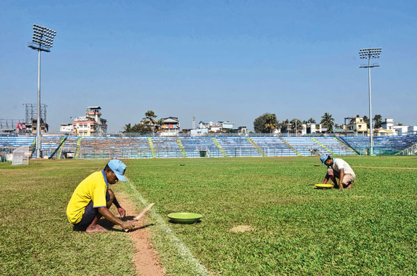 Kanchenjunga Stadium is getting decorated for the match of East Bengal
