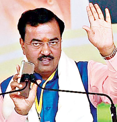 PM Modi gave speech about mobile banking through mobile