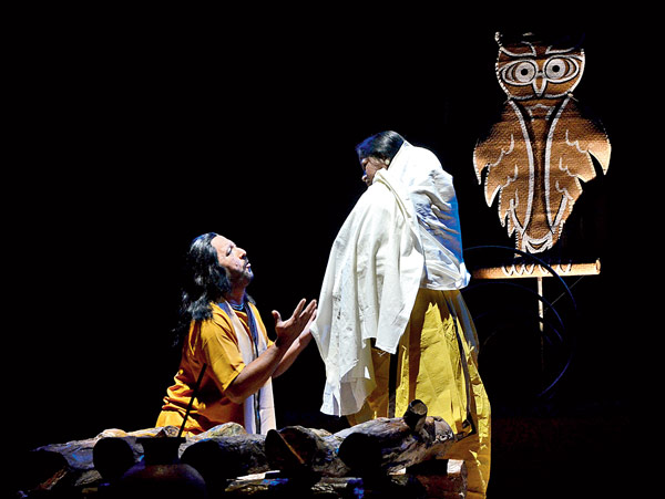 Bengali Theatres in Rural and Urban Areas are Struggling due to Currency Ban