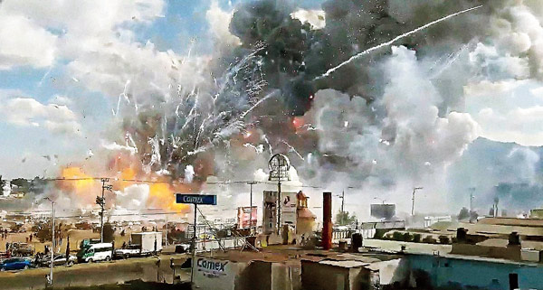 Death toll rises to 31 in fireworks blast of Mexico 