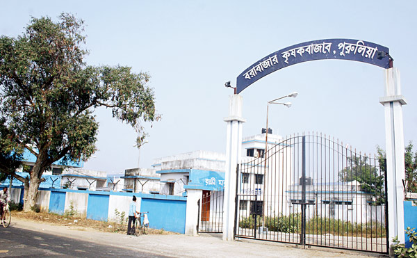 Kissan Mandi remained close, People in distress