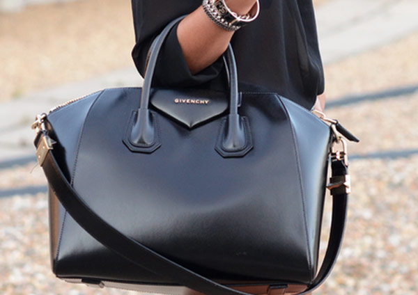 12 must things to be kept in office purse dgtl