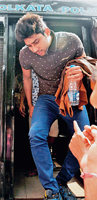 police is waiting for Sohrab's arrival in red road case