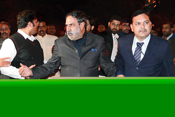 জেএনইউ কাণ্ড নিয়ে তদন্তে কেজরী