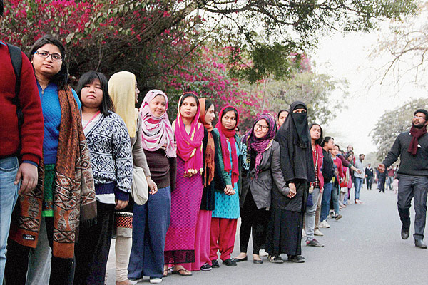প্রত্যয়। কানহাইয়া কুমারের গ্রেফতারির প্রতিবাদে। জেএনইউ, দিল্লি। ১৪ ফেব্রুয়ারি। পিটিআই