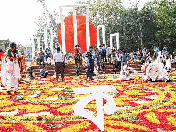 ভাষা দিবসের প্রস্তুতি।—ফাইল চিত্র।