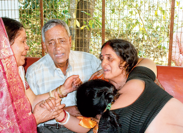 বড়ঞার মোড়েই বন্ধ হয়ে গিয়েছিল ফোন়