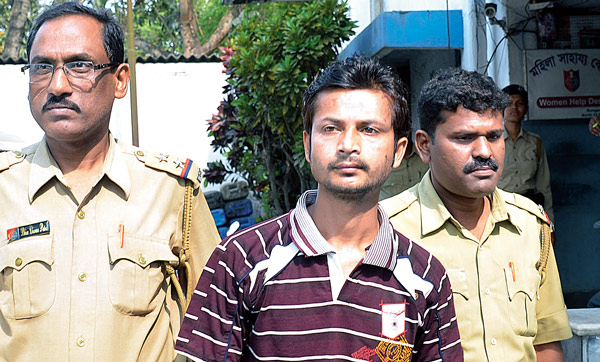 80 thousand rupees contract money given to kill a motor van driver at Bongaon