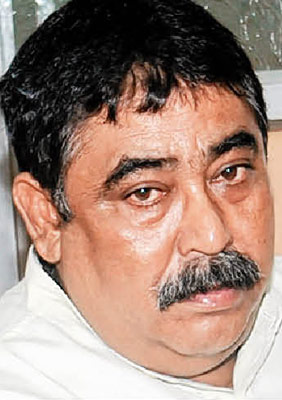 Anubrata threat's Adhir Chowdhury after Locket Chatterjee