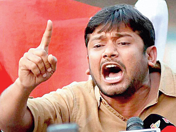again an attack now with a chappal towards kanhaiya
