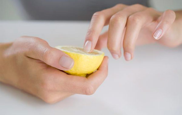 How to remove turmeric stains from nails dgtl 