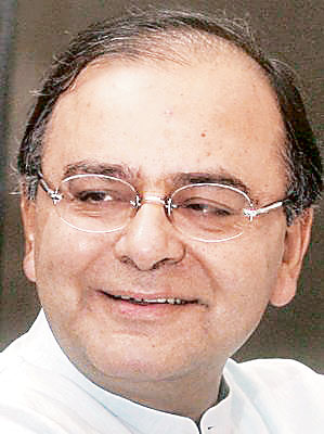 কেন্দ্রীয় অর্থ মন্ত্রক সূত্র বলছে, বাজেটে ঘোষণার পরে নির্বাচনী বন্ড চালু করা নিয়ে নির্বাচন কমিশন এবং রিজ়ার্ভ ব্যাঙ্কের সঙ্গে বৈঠক ডাকা হয়েছিল। 