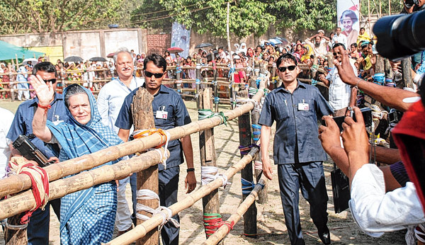 সুজাপুরে সনিয়া। নিজস্ব চিত্র।