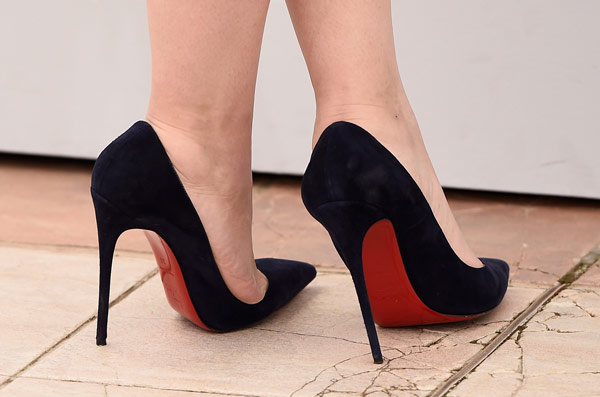 Why are high heel shoes dangerous dgtl