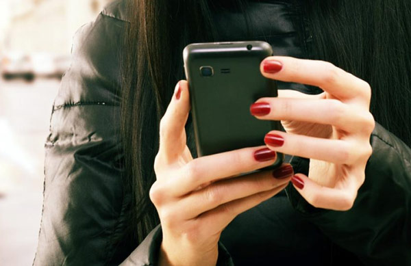 All new mobile phone to have panic button from 2017 dgtl