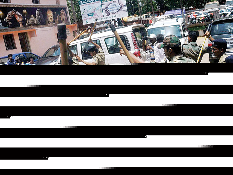 Police with thier tail up to deal the miscreants during poll