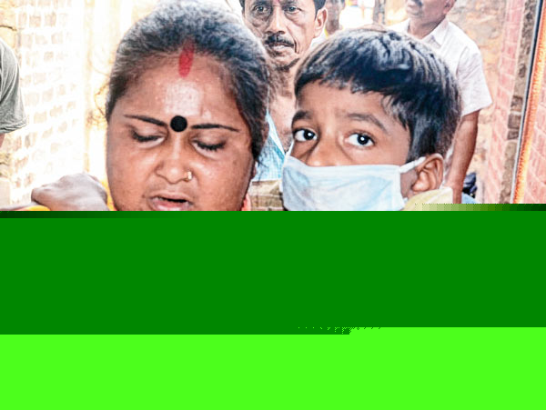 teacher helped to arrest the "fake" mother